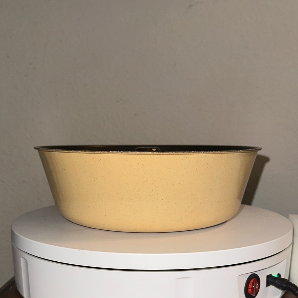 Vintage Regal Ware Microwaveable Bundt Pan